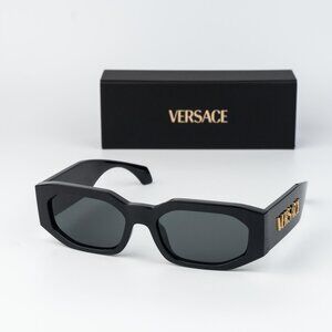 Versace Men Sunglasses Black Grey Rectangle VE4489U GB1/87 NEW AUTHENTIC